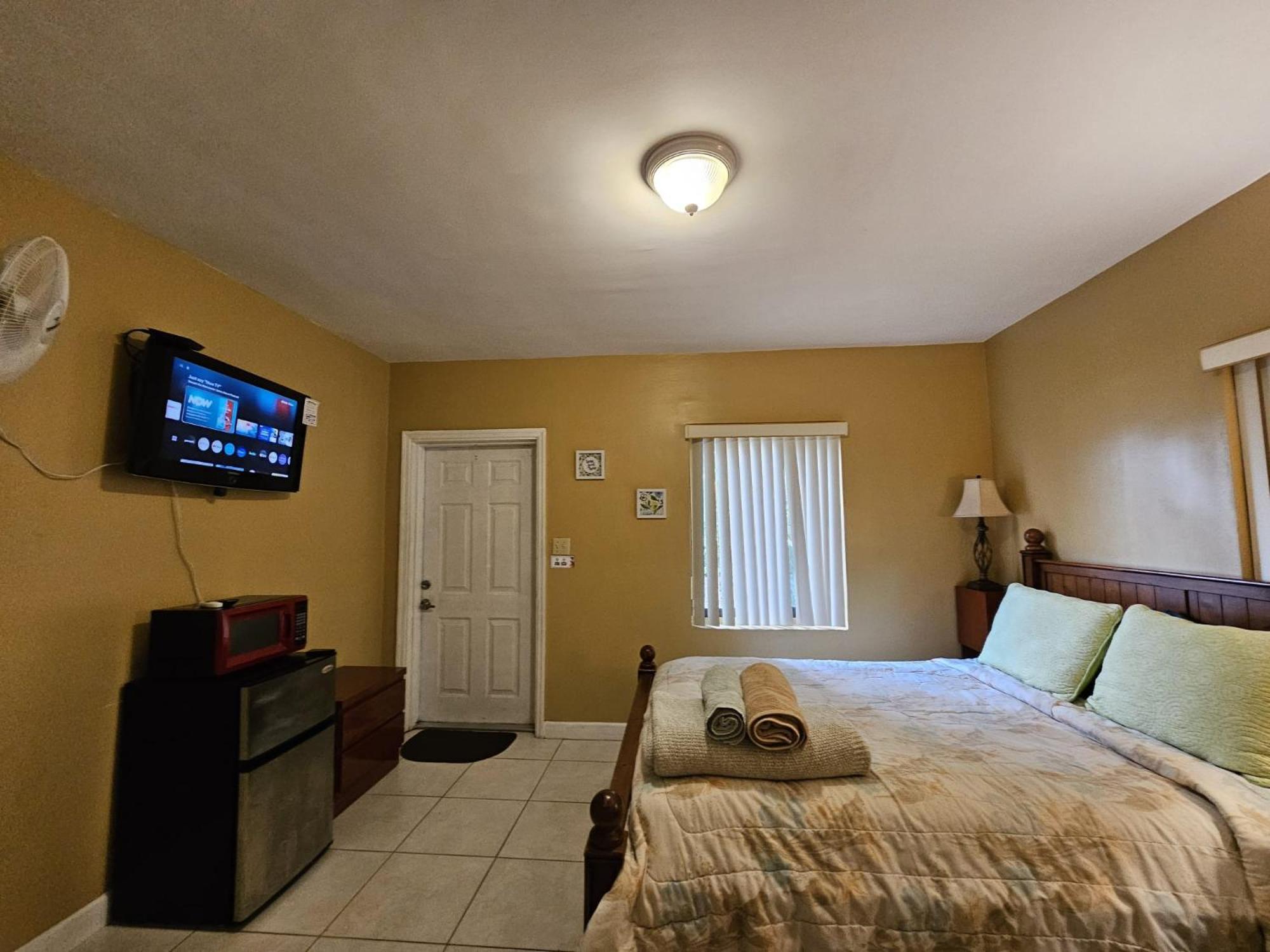 Royal Poinciana Stay Miami Springs Exteriör bild